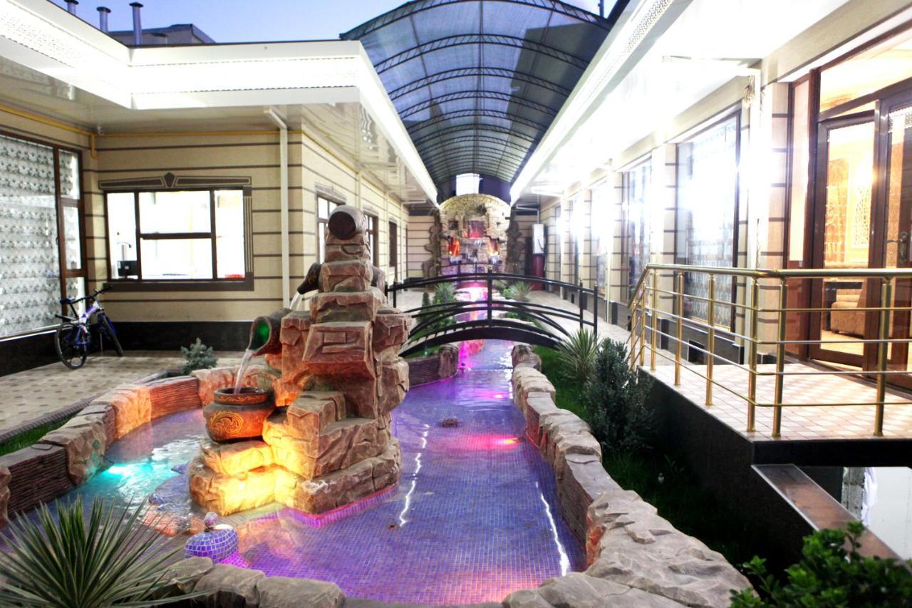 Hotel Naxshab Qarshi Exteriér fotografie