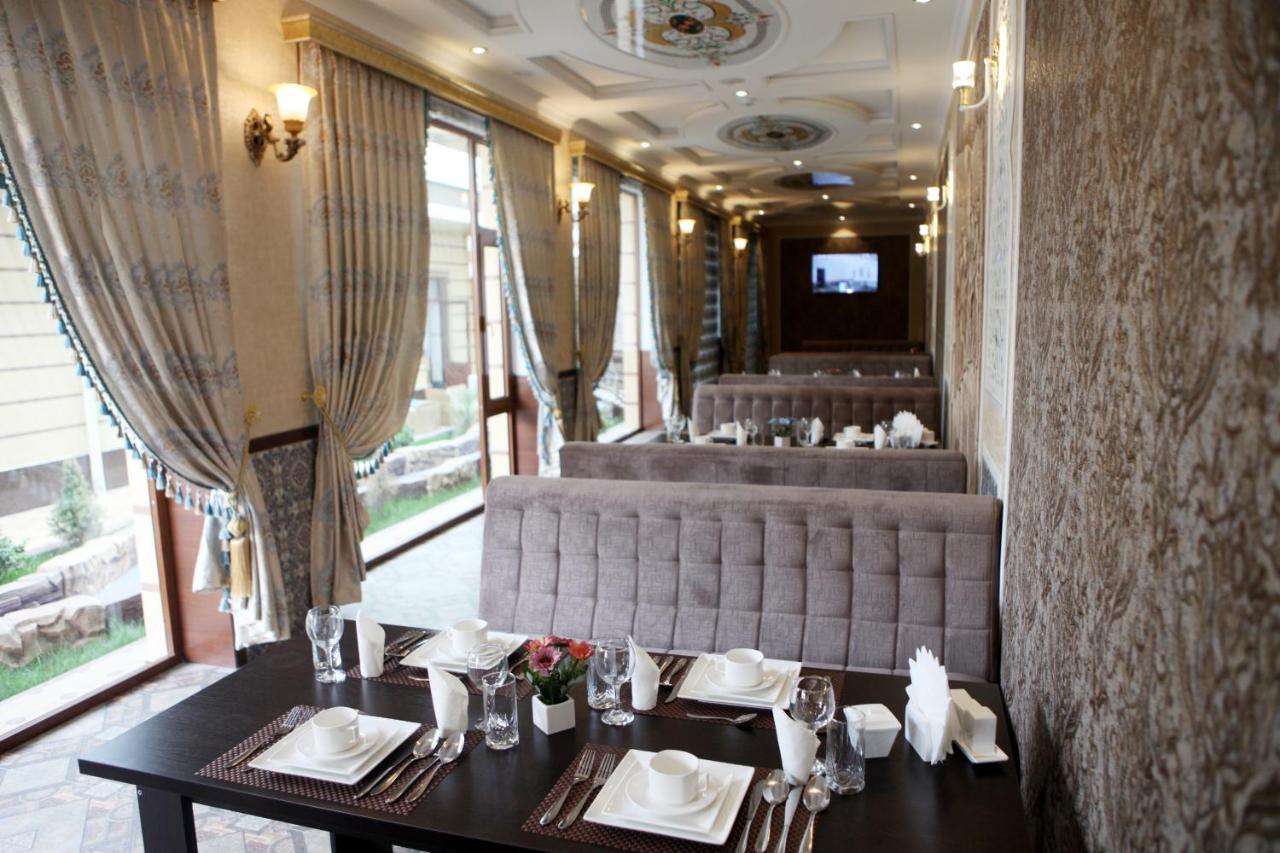 Hotel Naxshab Qarshi Exteriér fotografie