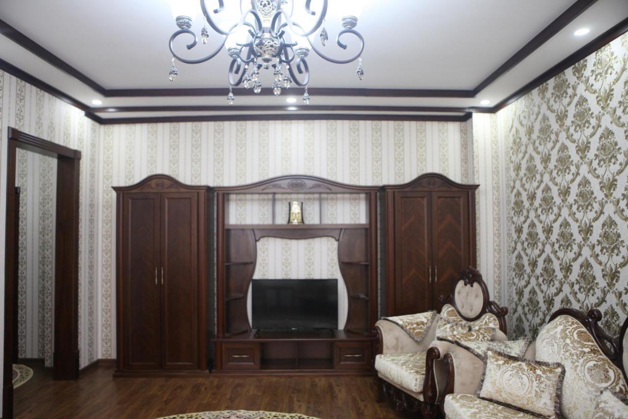 Hotel Naxshab Qarshi Exteriér fotografie