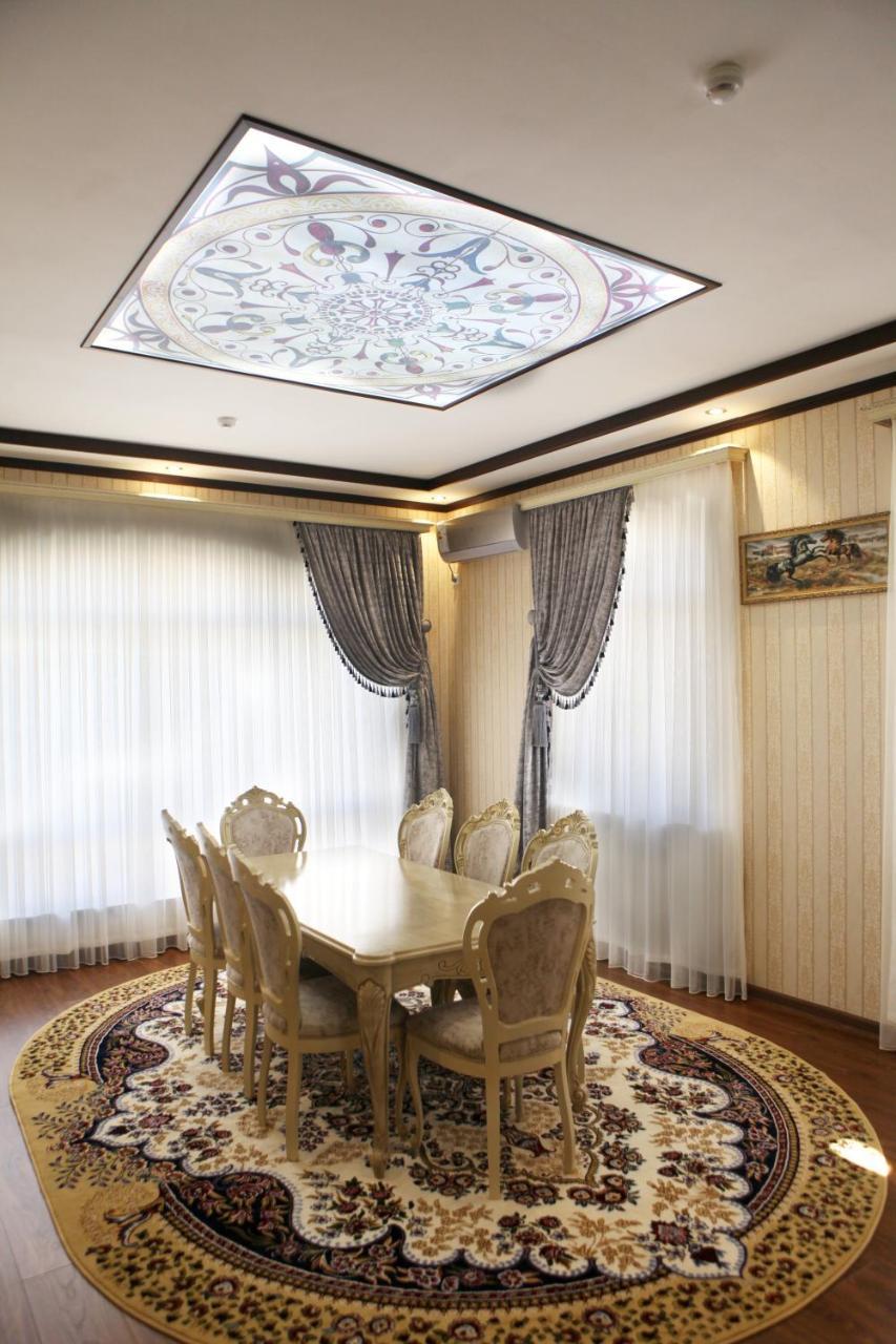 Hotel Naxshab Qarshi Exteriér fotografie
